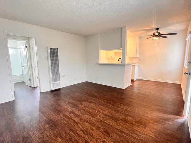 Sala de estar/área de comedor - Tropical Breeze