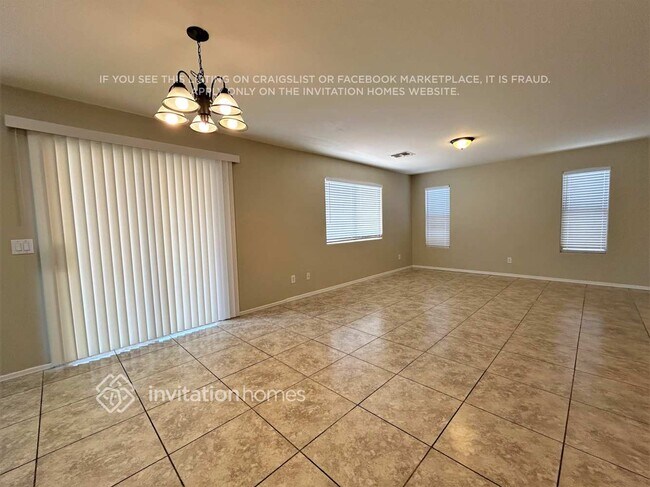 Foto del edificio - 12937 W Holly St