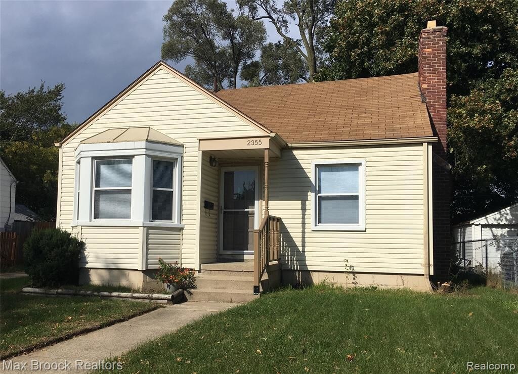 Primary Photo - 2355 Mahan St
