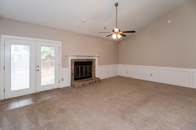 Building Photo - 1365 Crooked Tree Cir