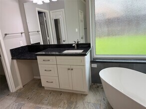 Building Photo - 4514 Pebblestone Dr