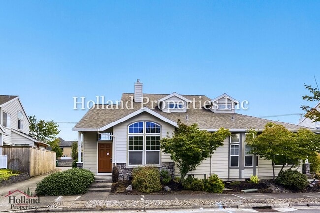 Building Photo - 4914 NW Huserik Dr