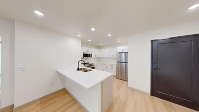 Interior Photo - Briarwood Reserve