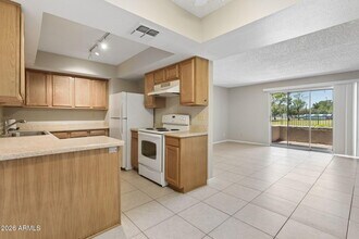 Building Photo - 4444 E Paradise Village Pkwy N