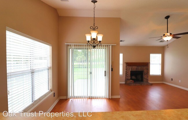 Foto del edificio - 3 br, 2 bath House - 3247 Middleburry Lane