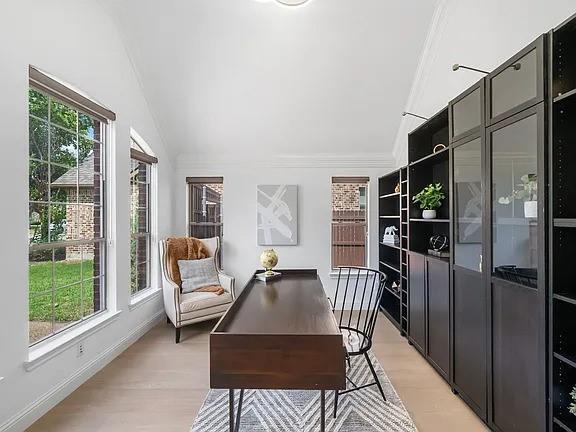 Foto del edificio - 679 Burr Oak Dr