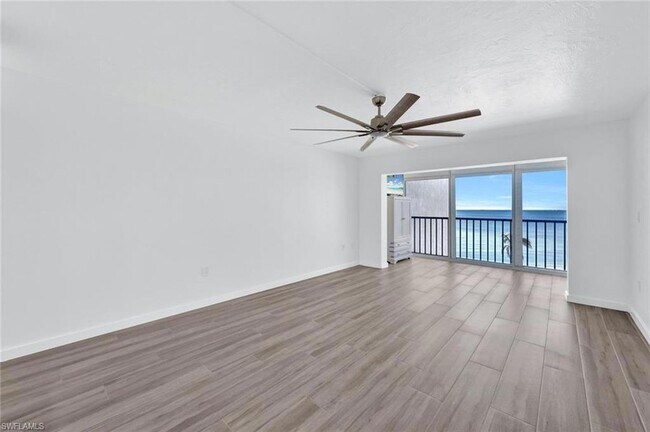 Foto del edificio - 25820 Hickory Blvd