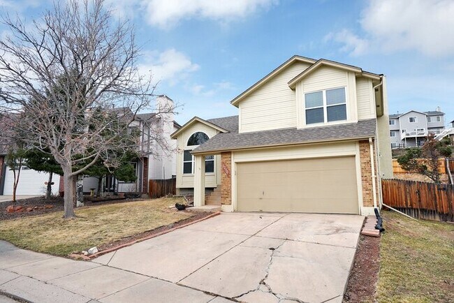 Building Photo - 7250 Brentford Dr