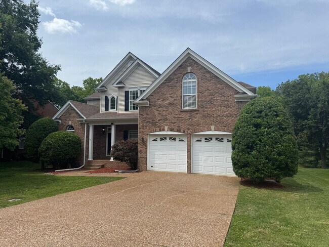 Building Photo - Brentwood 4BR Home