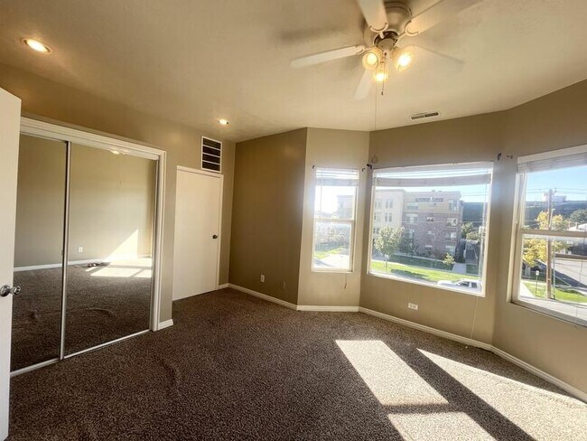 Building Photo - 519 S 500 E