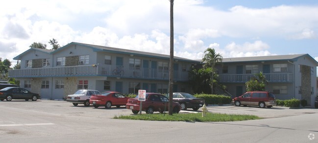 Building Photo - Lantana Apartments