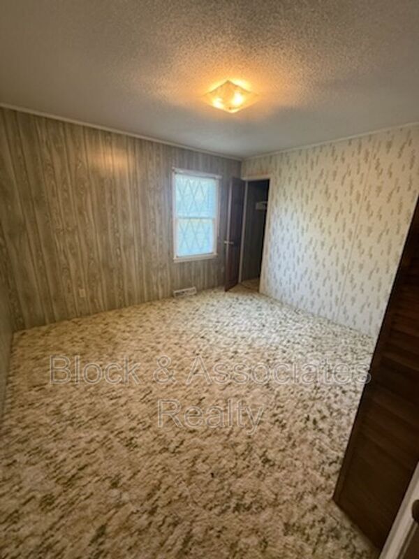 Foto del edificio - 7176 New Hope Rd