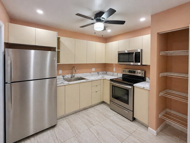 Building Photo - 6290 NW 14th St