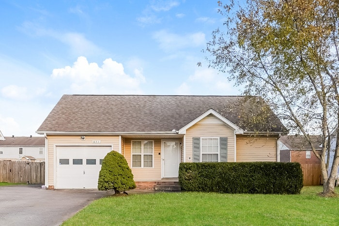 Foto principal - 451 Cranklen Cir