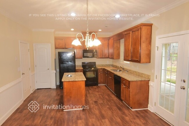 Building Photo - 165 Shoal Park Dr
