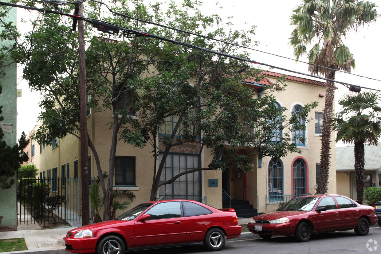 Building Photo - 1035 E Broadway, 1040 E Appleton Apartments