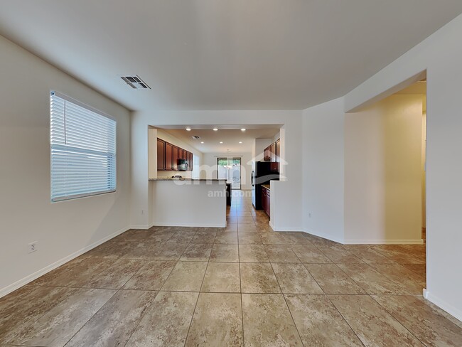 Building Photo - 10433 S Painted Mare Dr