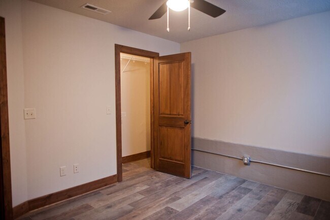 Building Photo - Union Biscuit West - 104