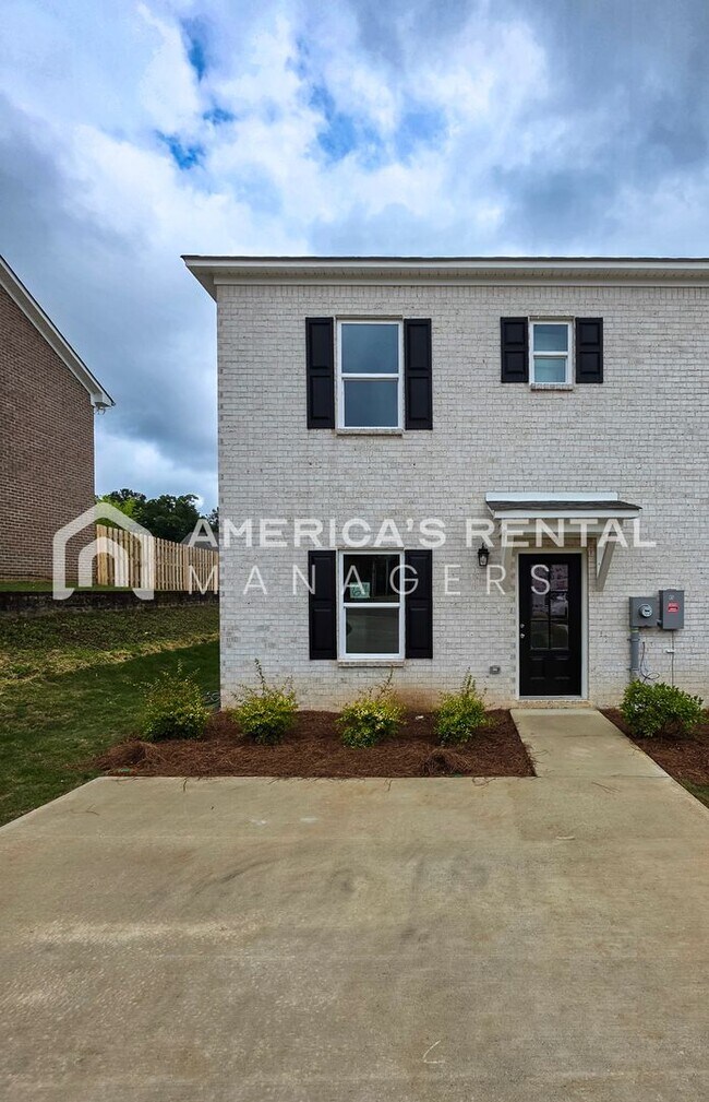 Foto del edificio - New Construction for Rent in Clanton, AL!
