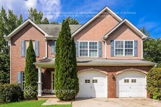 Building Photo - 5805 Village Loop