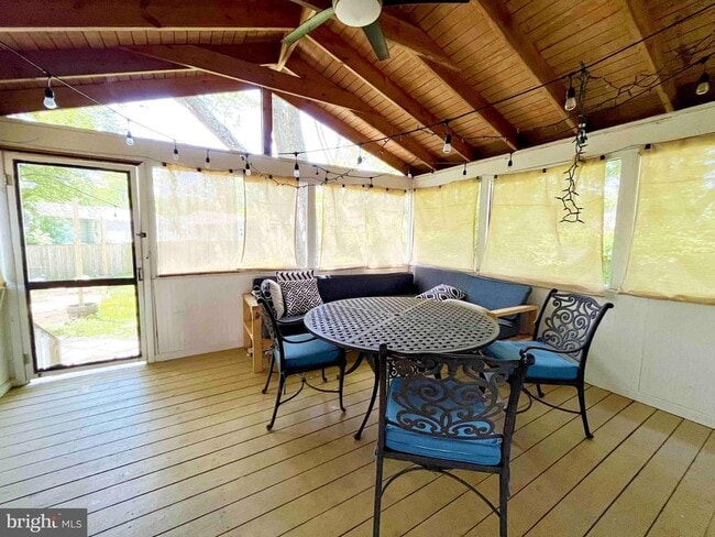 Building Photo - 99 Summerfield Dr