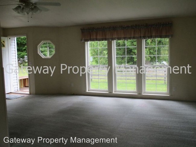 Building Photo - 3 br, 2 bath House - 80 W Deegan rd W