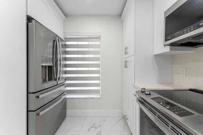 Building Photo - 265 Cape Cod Cir