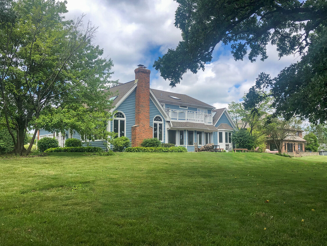 Primary Photo - 29W350 Oak Knoll Rd
