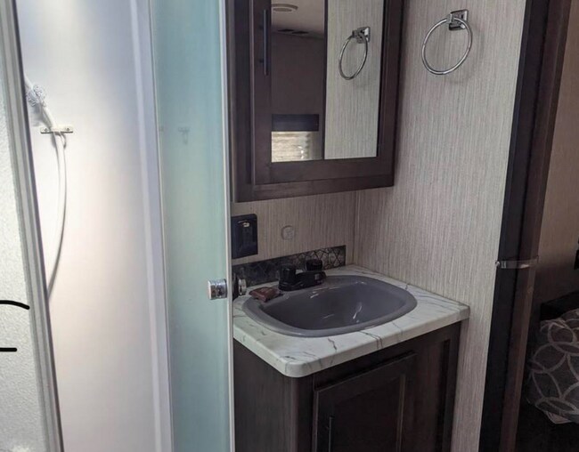 Foto del edificio - 328 Seattle Blvd S