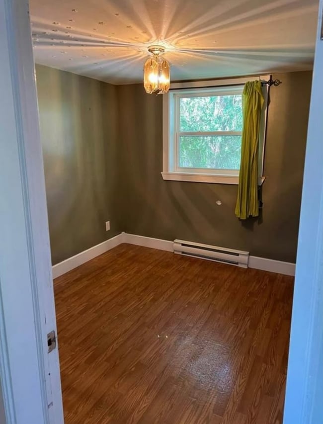 Building Photo - 116 Greenwood Dr