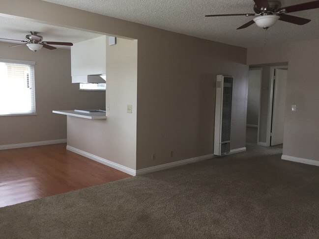 Foto del edificio - 2914 Peppertree Ln