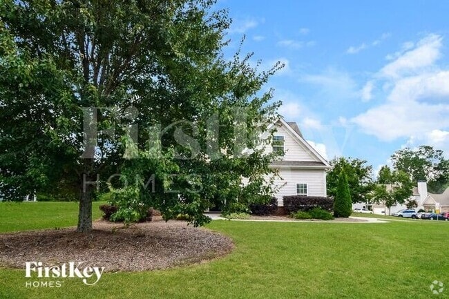 Building Photo - 6303 Spring Cove Dr
