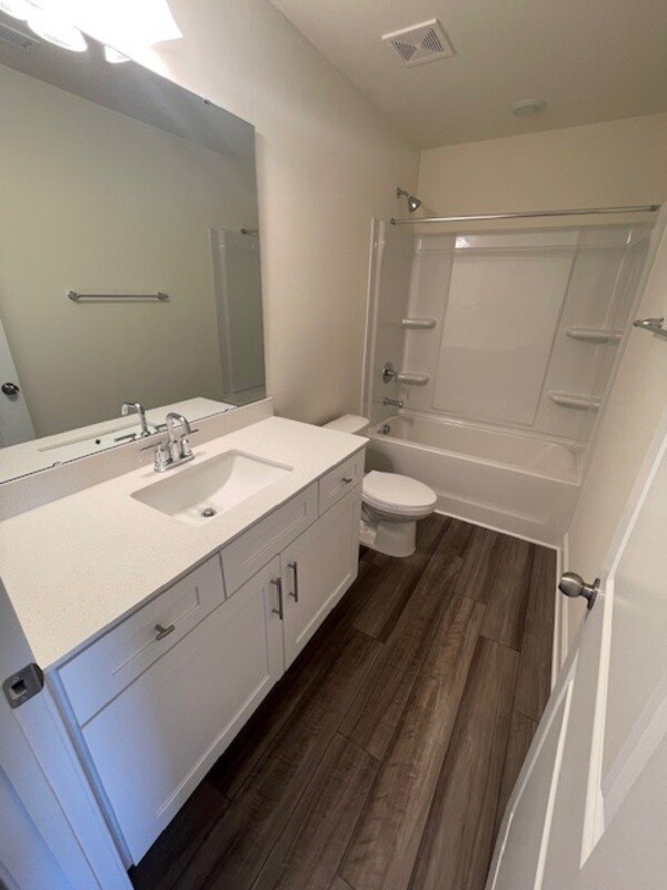 Foto del edificio - 5573 Stafford Rd