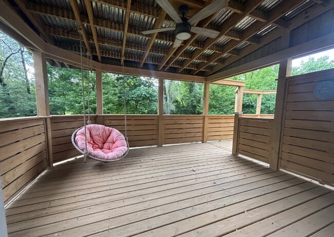 Foto del edificio - 1738 E 71st St