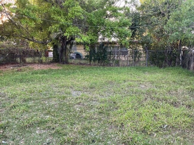 Building Photo - Beautiful fully remodeled home!