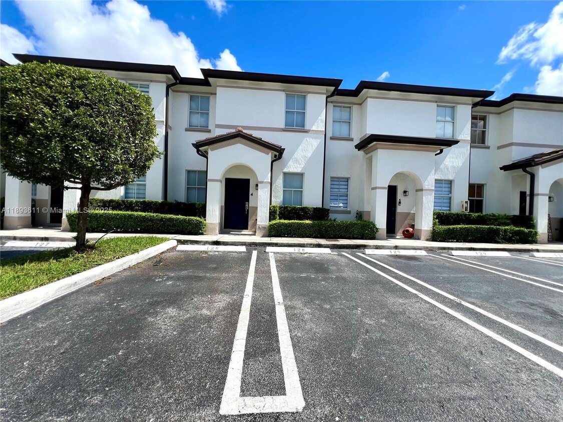 Foto principal - 8193 W 36th Ave