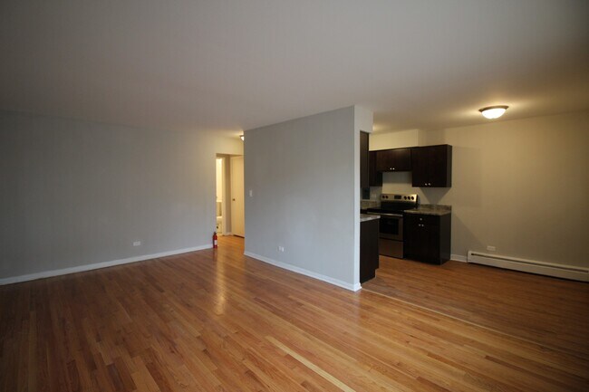 Foto del edificio - 1644 W Morse Ave