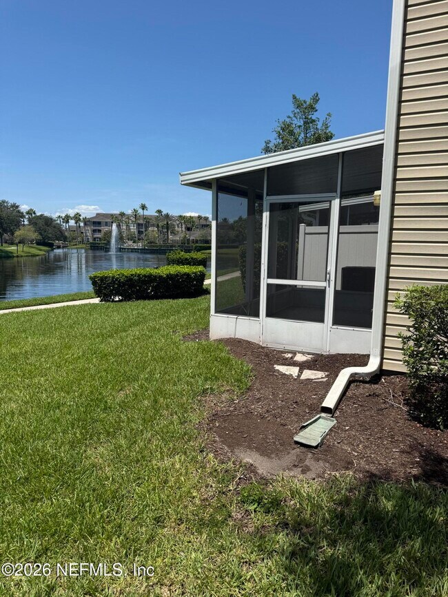 Foto del edificio - 7990 Baymeadows Cir E
