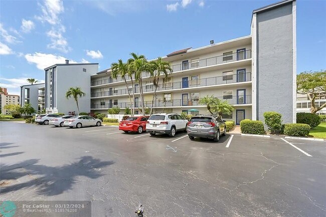 Foto del edificio - 6650 S Oriole Blvd