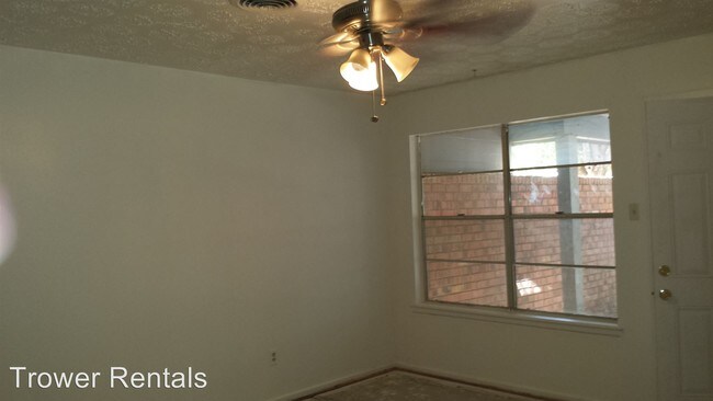 Foto del edificio - 3 br, 2 bath House - 2741 Pagewood