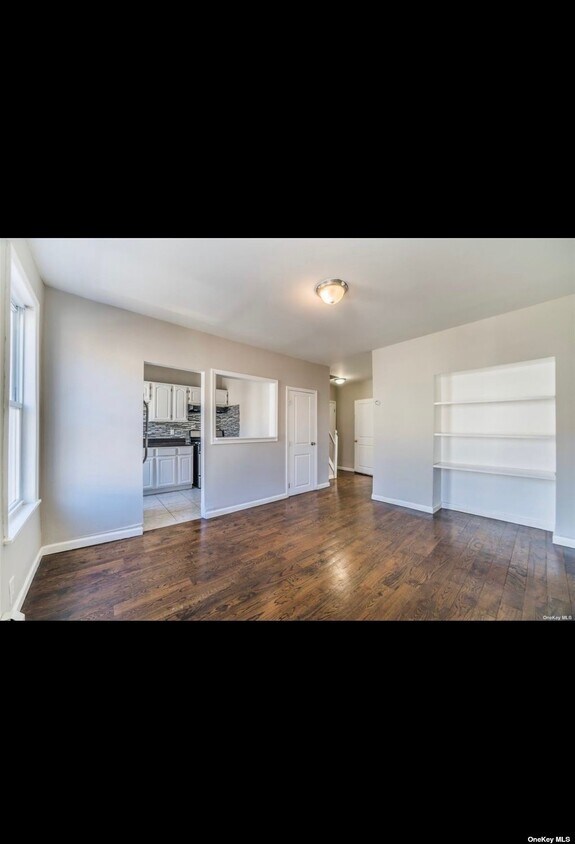 Foto principal - 76-34 85th Rd