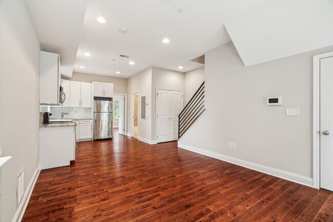 Foto del edificio - 2228 Summer St