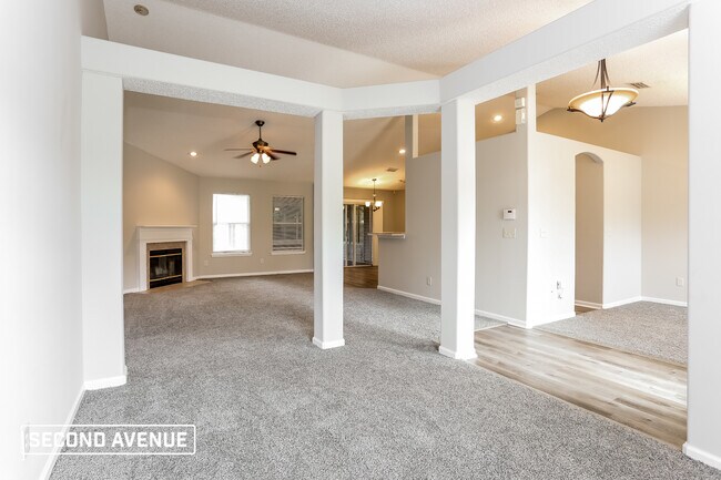 Foto del edificio - 6880 Kettle Creek Dr
