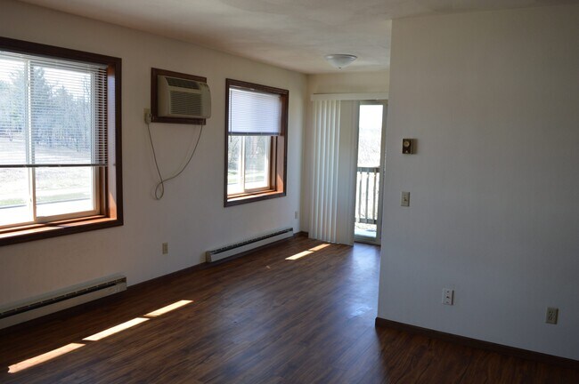 Building Photo - 1525 McKenna Blvd