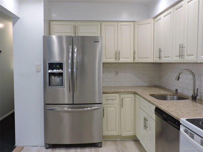 Foto del edificio - 134-46 161st St