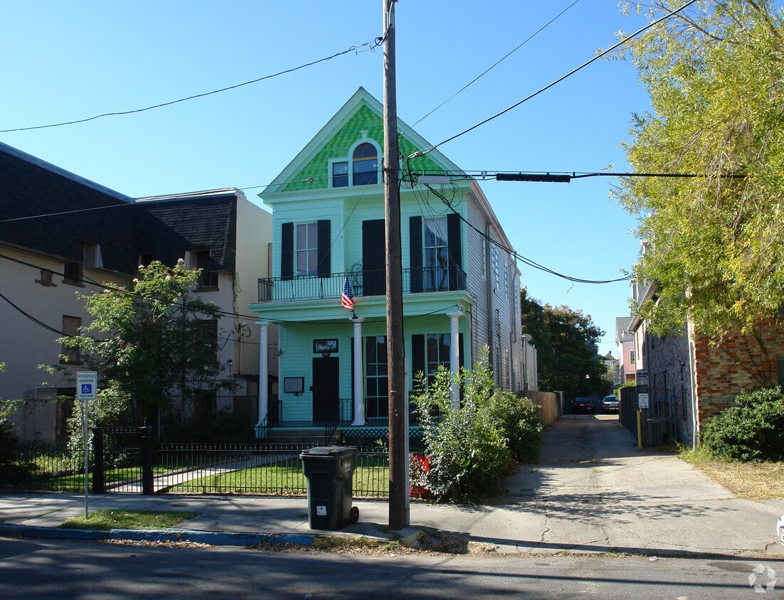 Primary Photo - 1416 St Andrew St