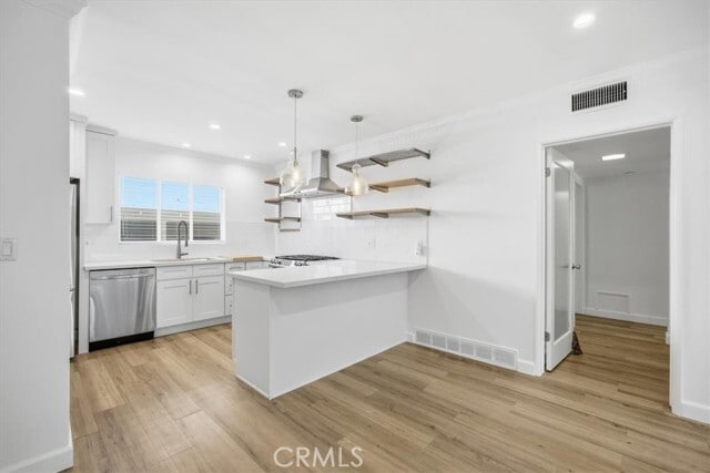 Building Photo - 241 S Barrington Ave