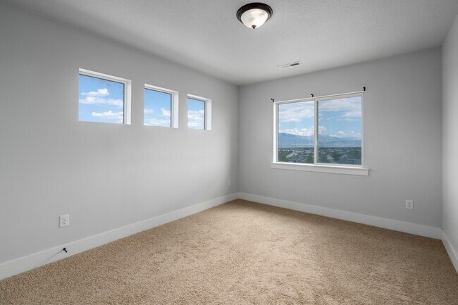 Foto del edificio - 7651 Scenic Maple Dr