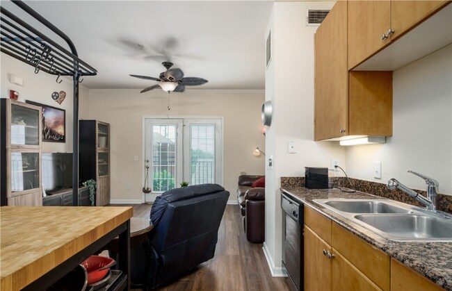 Foto del edificio - 1901 5th E Ave