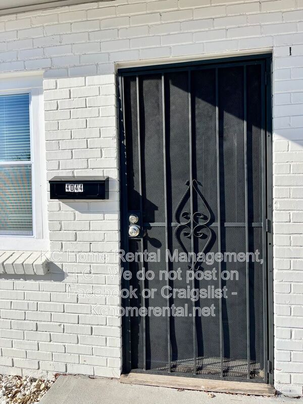 Foto del edificio - 4042 The Paseo